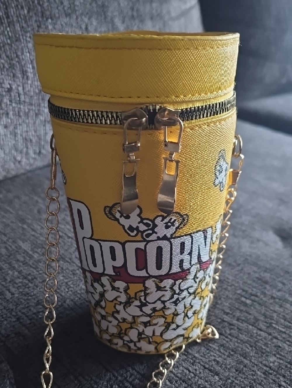 Yellow Popcorn Print Crossbody Bag with Gold Chain - Picture 4 of 8
